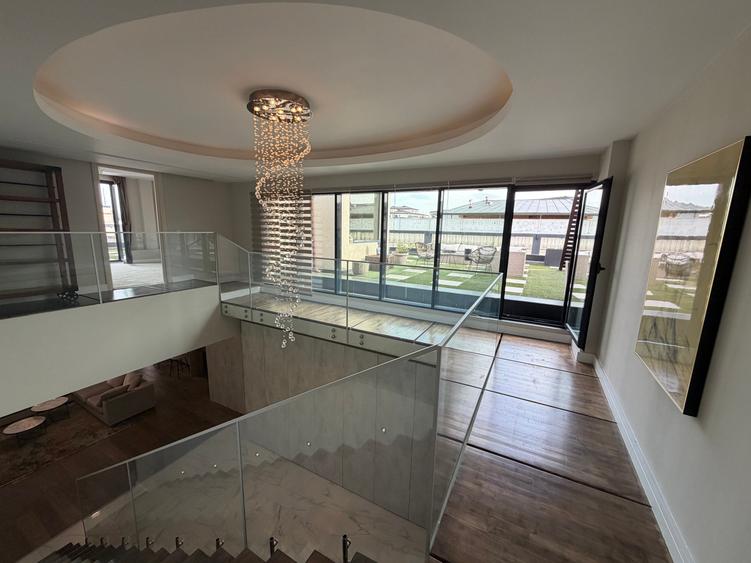 Penthouse lângă parcul Herăstrău,2 parcări incluse,Comision0