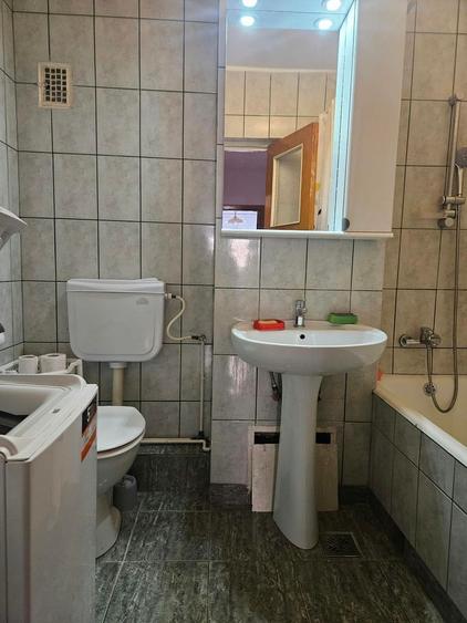 Bisericii Romane, apartament cu loc de parcare propriu, ideal pentru studenti
