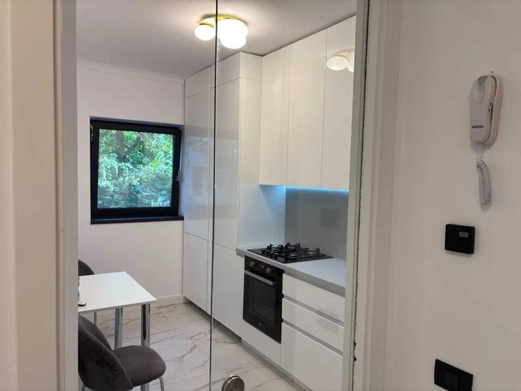 Apartament 3 camere de Lux zona Primaverii Aviatorilor Beller 2 Boxe incluse