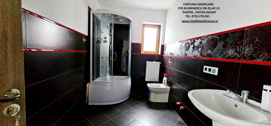 Casa High-Tech, cu design futurist, Piatra Neamt