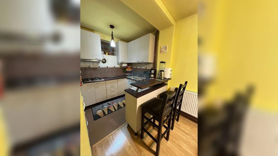 Casa Parter+Etaj Zona Caraiman-Parcul Mihai Viteazul