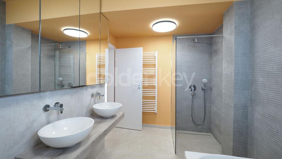 Vila moderna cu 5 camere | Paradisul Verde