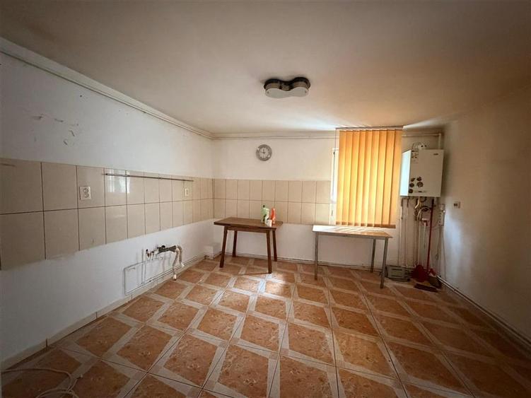 Doua case in Brasov, 680 mp teren, zona Aurel Vlaicu, Brasov