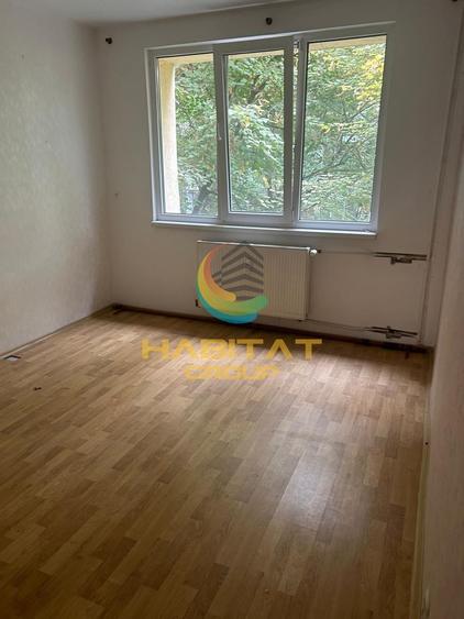 Apartament Decomandat 4 Camere 80mp Strada Izvorul Rece
