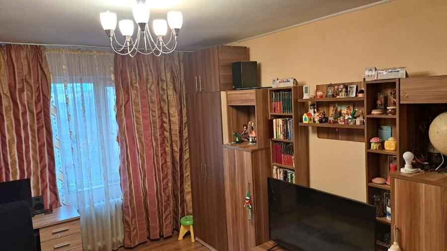 2 camere decomandat | bloc 1982, 52 m² | Parcare | Lângă metrou