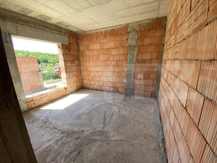 Casa familiala 3 camere, 500 mp teren, la poalele Mesesului in Zalau