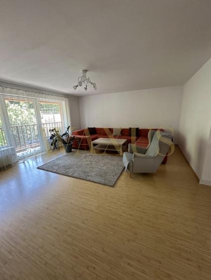 Apartament 4 camere, etaj 1, 120 mp utili, zona liniștită,