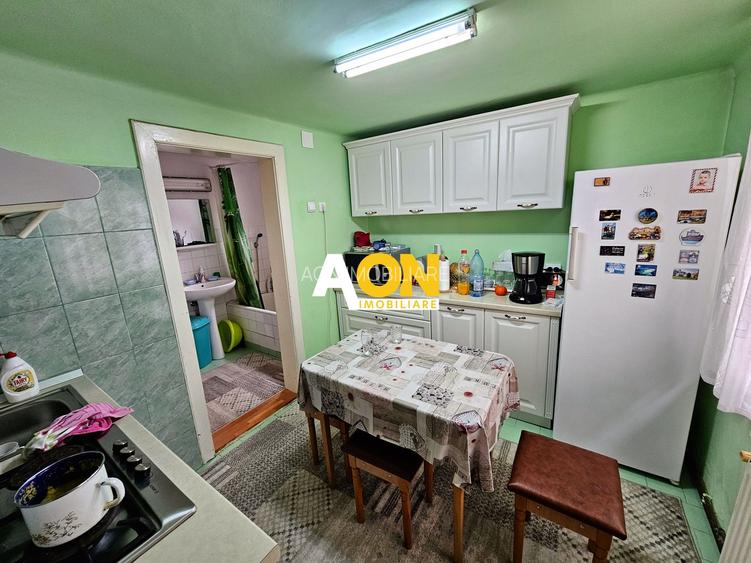 Casa 3 camere, 2 bai, mobilata, utilata, 645 mp teren, zona Lipoveni - 13