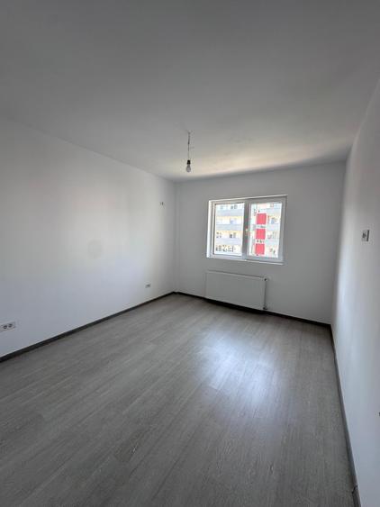 Apartament cu 2 camere, Finisat, Metrou Berceni/ Dimitrie Leonida