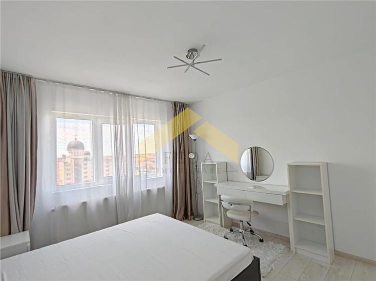Apartament 3 camere de vanzare zona Bancilor