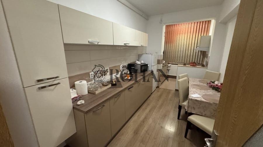Apartament 4 camere - Anghel Saligny - Scara Interioara