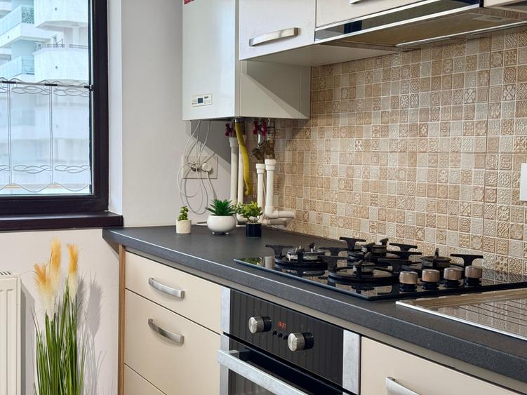 Apartament 2 camere amenajat complet, parcare proprie, bloc nou, zona Copou,