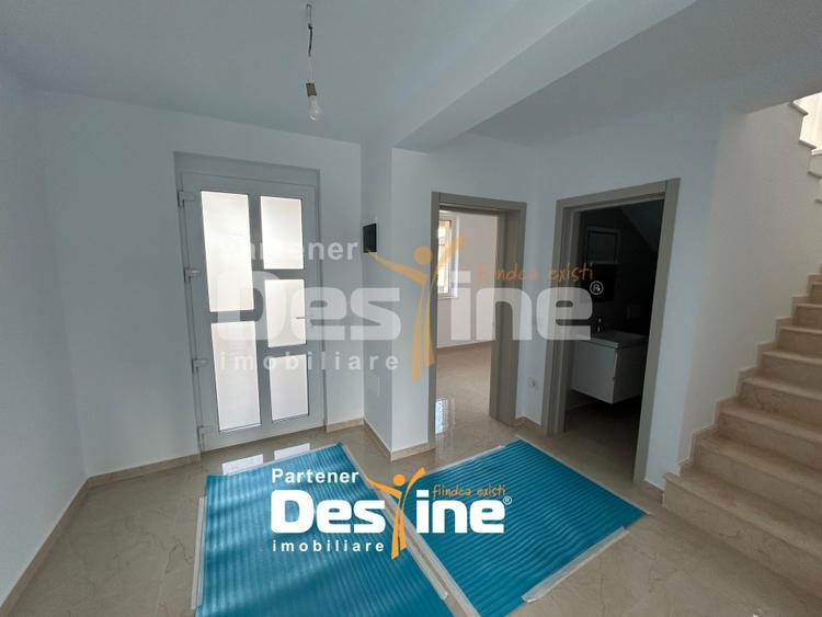 Casă tip duplex 108 mp utili - 250 mp teren Valea Lupului