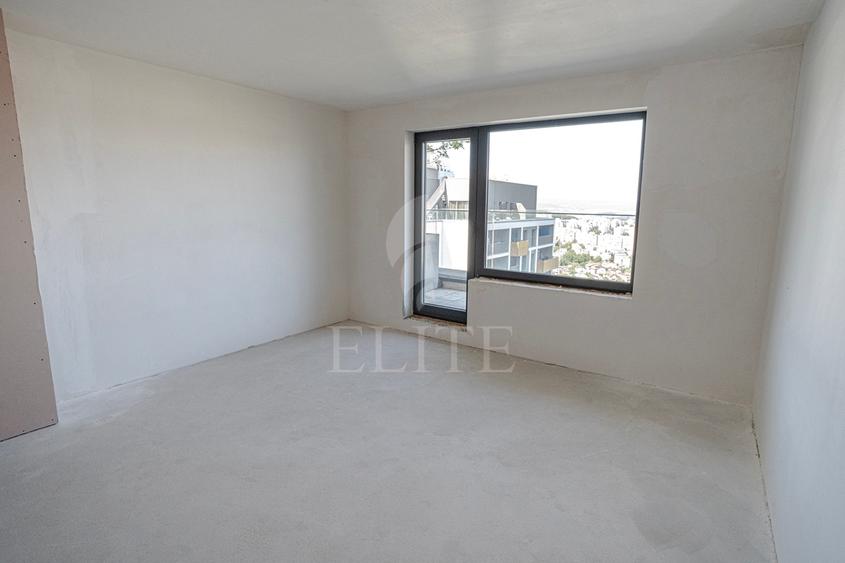 Apartament 3 camere în zona FRUNZISULUI