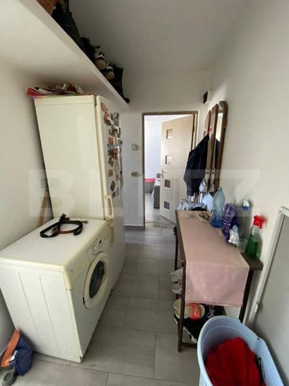 Apartament cu doua camere, semidecomandat