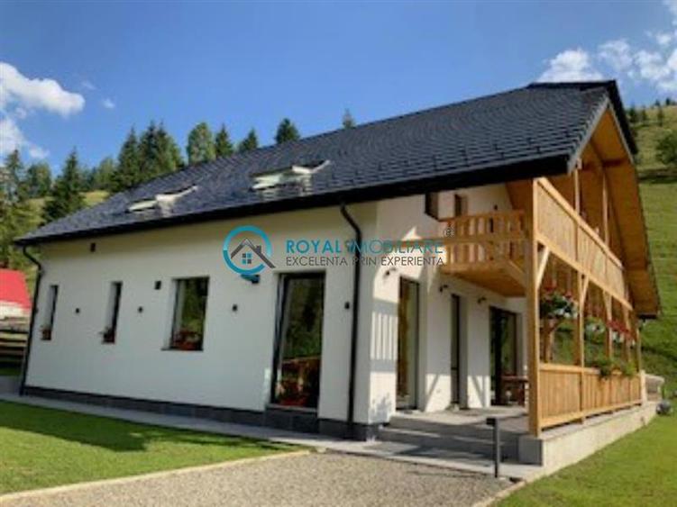Royal Imobiliare - Vanzare vila/pensiune in zona Harghita