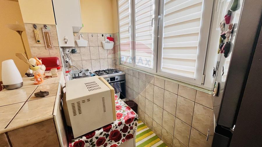 Apartament cu 2 camere de vânzare în zona Rogerius