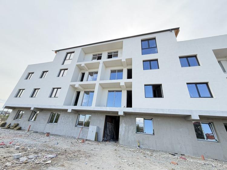 Penthouse 4 cam, 106 mp + Terasa 64 mp - Selimbar