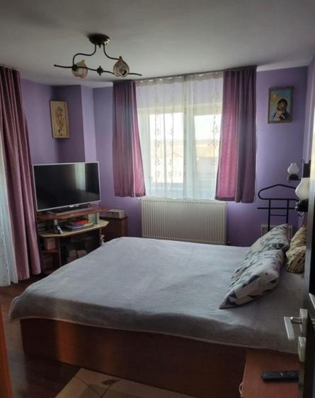 Apartament 3 camere zona Calea Moldovei