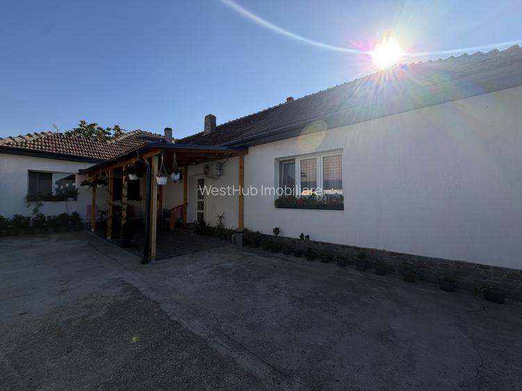 Casa individuala 5 camere, 173mp utili, 1159mp teren in Utvin
