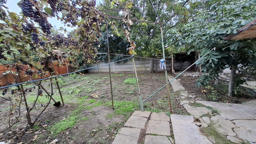 KM 5 - casa 4 cam + teren 686 mp (constructie renovabila)
