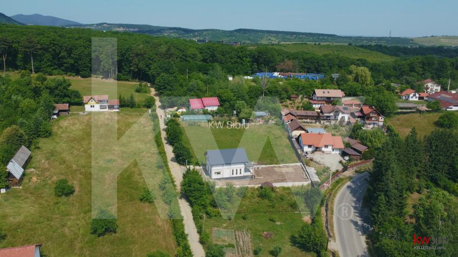 Teren construtie 1000 mp - Tocile, toate utilitatile, vedere panoramică! - 3