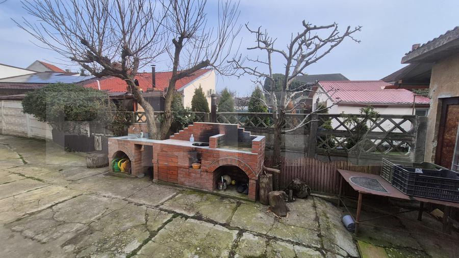 Casa 4 dormitoare, 220 mp, teren 500 mp, zona Titulescu