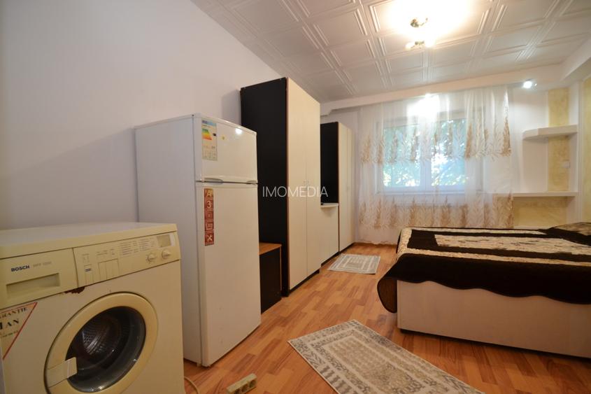 garsoniera zona Modern, 21 mp, 250 euro - 2