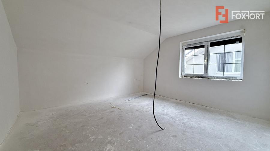 Duplex de vanzare cu 4 camere cu toate utilitatile - Lidl Drumul Boilor