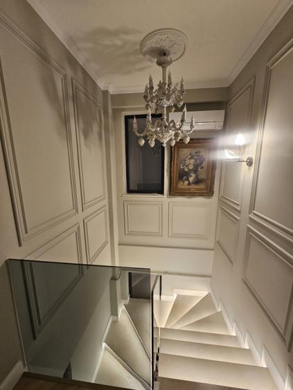 Apartament lux 3 camere decomandat pe 2 etaje,, zona  Rezidentiala Centru
