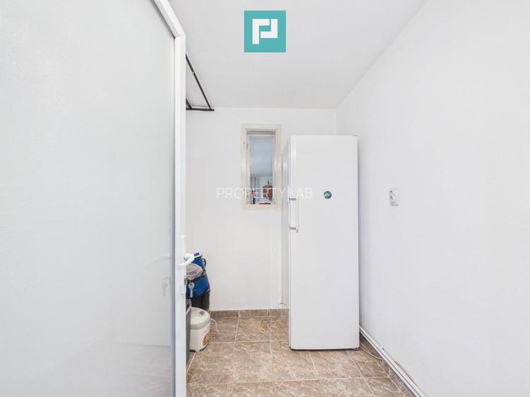 Casă complet modernizată, P+1 în Buteni, Arad - 27