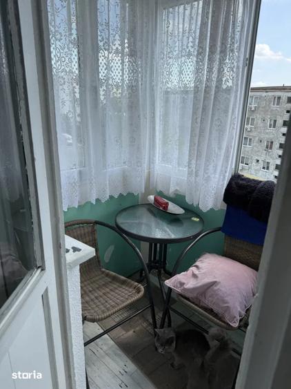 Apartament 2 camere semidecomandat, 42 mp, zona Craiovita Noua