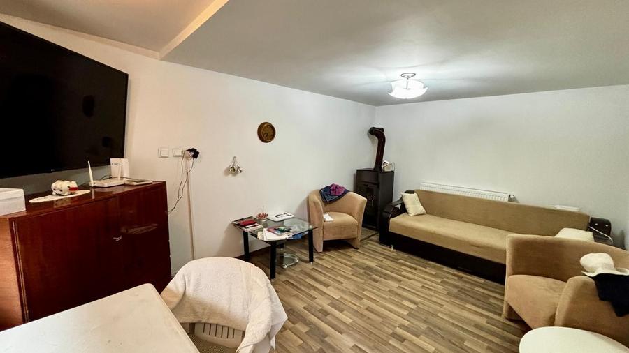 ÎNCHIRIERE CASA CU GRADINA PROPRIE ÎN VALEA CALUGĂREASCĂ, PRAHOVA