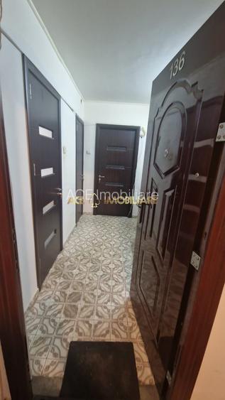 3 Camere de vanzare | Titan | Metrou | Boxa  | Zona verde | P+4 - 10
