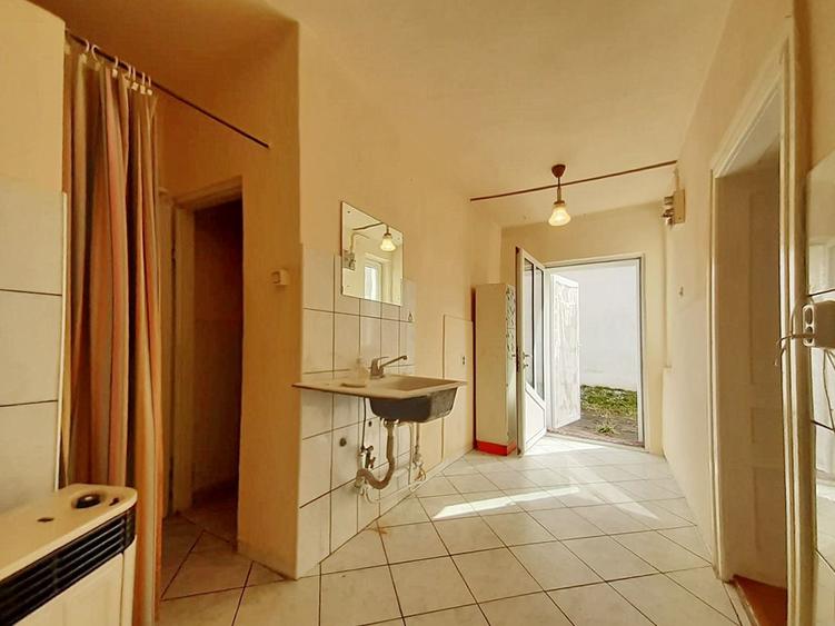 Casa Vanzare Ultracentrala, Multiple Destinatii