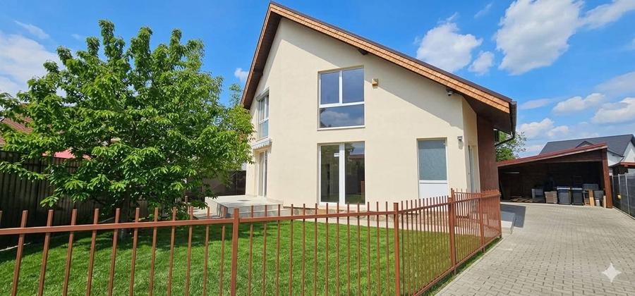Inchiriez casa singur in curte ,recent renovata situata in Selimbar,zona P.Brana
