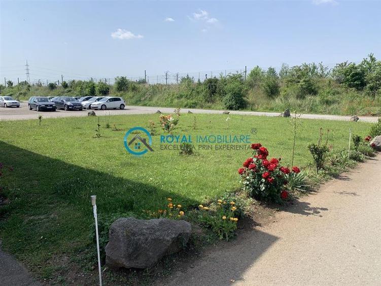 Royal Imobiliare - teren intravilan + cladire birouri