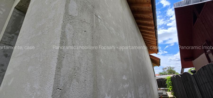 Vila de vanzare Focsani la gri, tip brancovenesc . - 14