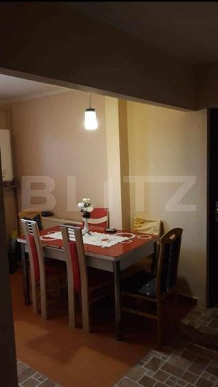 Apartament 2 camere, zona Micro14 , cu acoperiș și balcon inchis