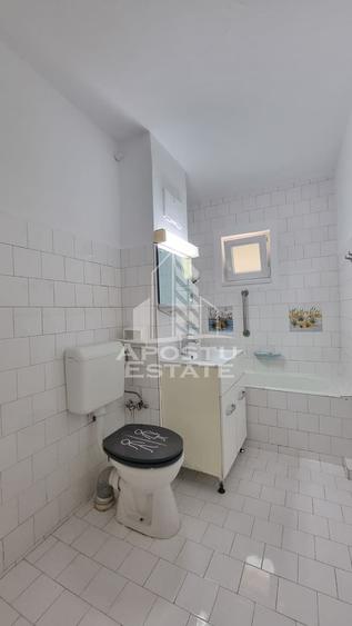 Apartament de vanzare cu 3 camere, 2 bai, 2 balcoane, zona Aradului