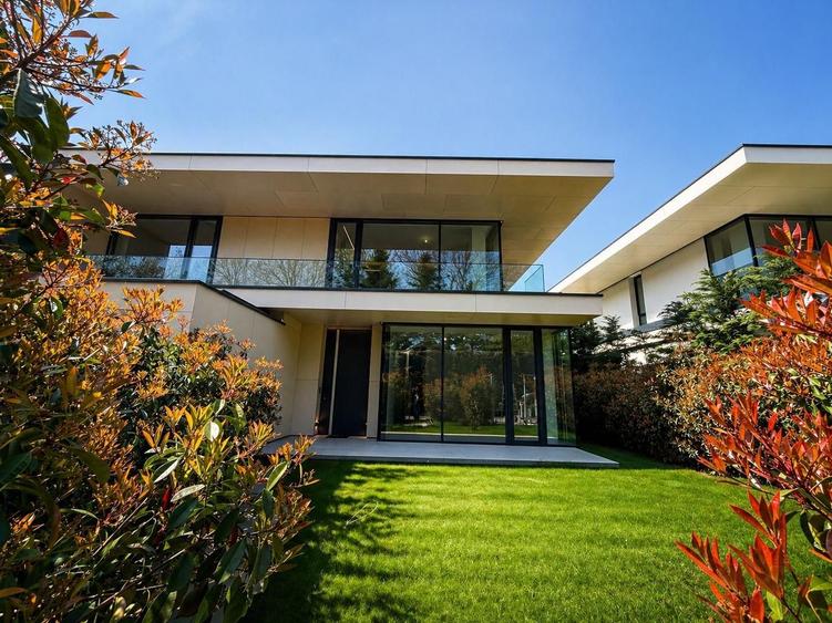 Vilă premium individuala, teren 800 mp, piscină și smart home, Iancu Nicolae