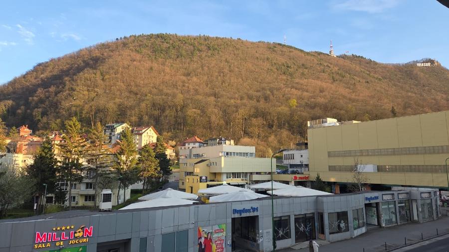 Apartemente 3 camare in zona Centrul Istoric Brasov