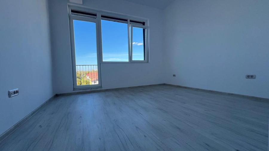 Apartament 2 camere decomandat, 52 mp + terasă, predare la cheie