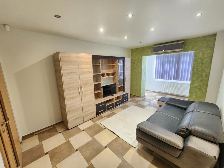 Inchiriez apartament cu 2 camere în centru comision 0