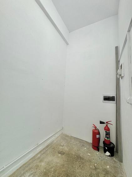 PF. Închiriez spatiu comercial in Pacurari- intersectia Moara de Foc