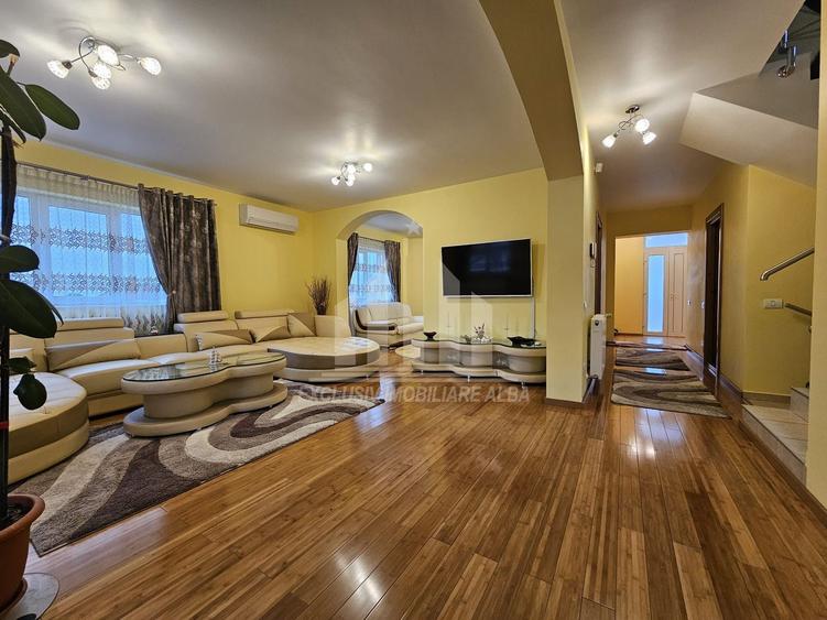 Casa individuala | Garaj | 200 mp | Asfalt | Mobilata | Alba-Micesti
