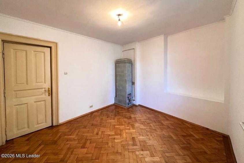 B-dul Carol I nr. 59, 188 mpu, etaj 3, 6 camere, bloc mic