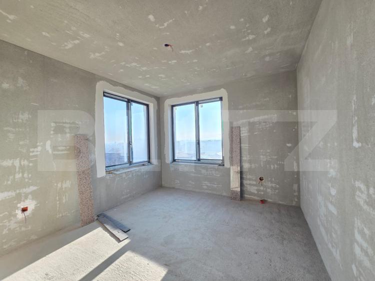 Unitatea C2 , Duplex semifinisat, zona Dambul Rotund, priveliste spre oras