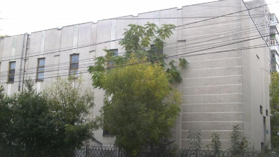 Cladire comerciala 1.020 mp + Teren 1.283 mp, Ploiesti Semi-CENTRAL