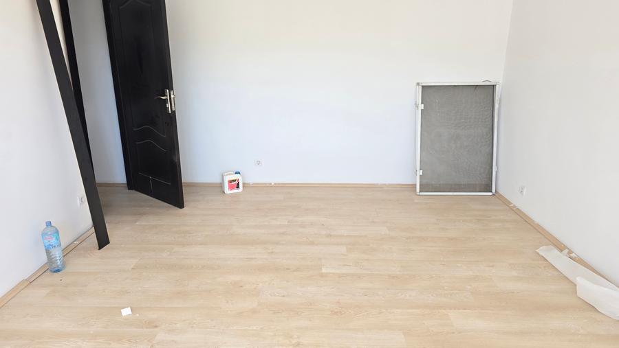 Vand apartament cu 2 camere decomandat in Deva, zona Eminescu (Politie),